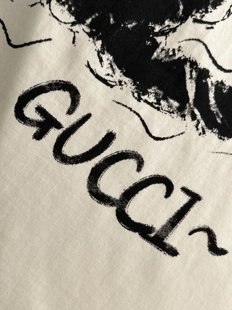 Versatile Gucci T-Shirts 128338