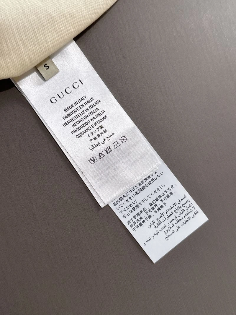 Versatile Gucci T-Shirts 128338