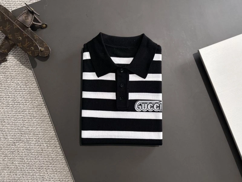 Bold Gucci T-Shirts 128299