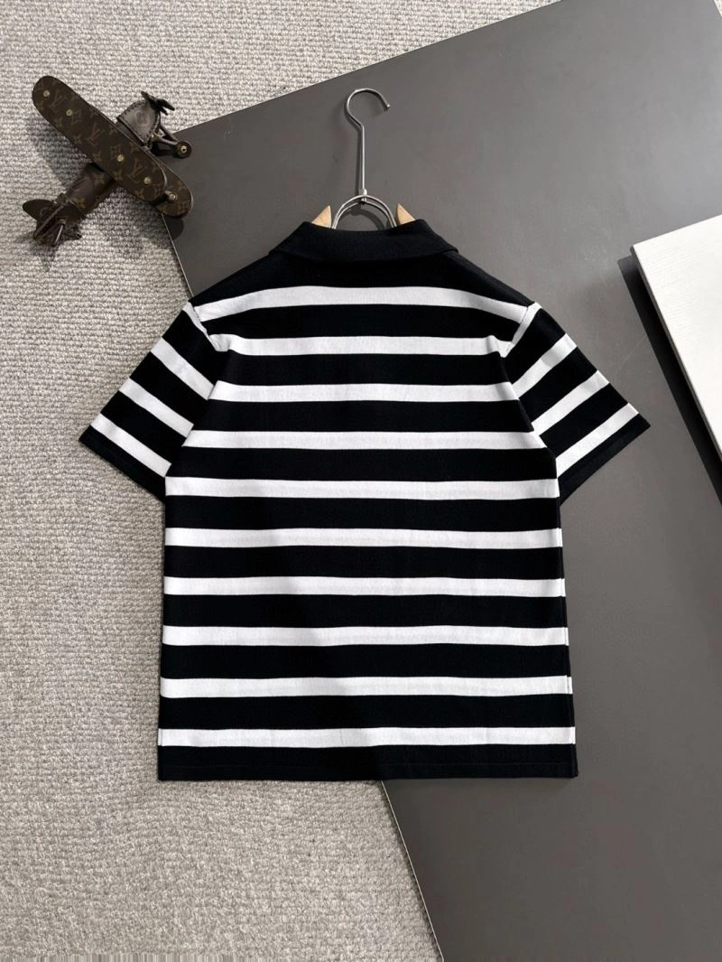 Bold Gucci T-Shirts 128299