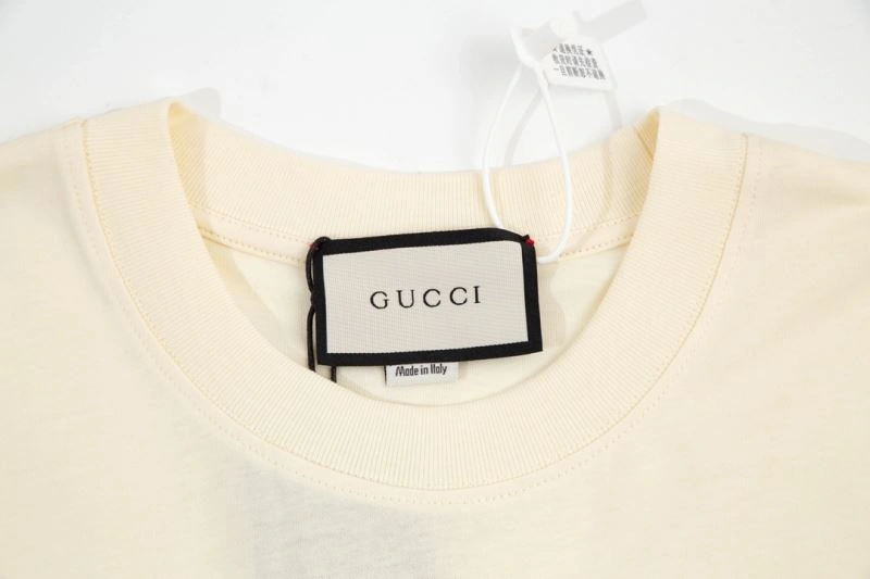 Bold Gucci T-Shirts 128276