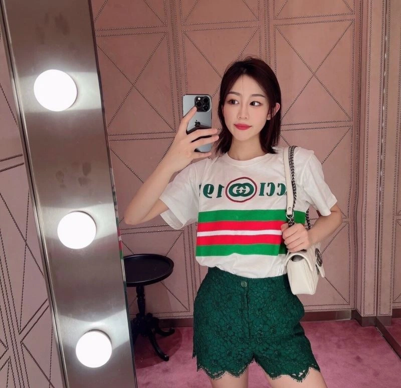 Bold Gucci T-Shirts 128276