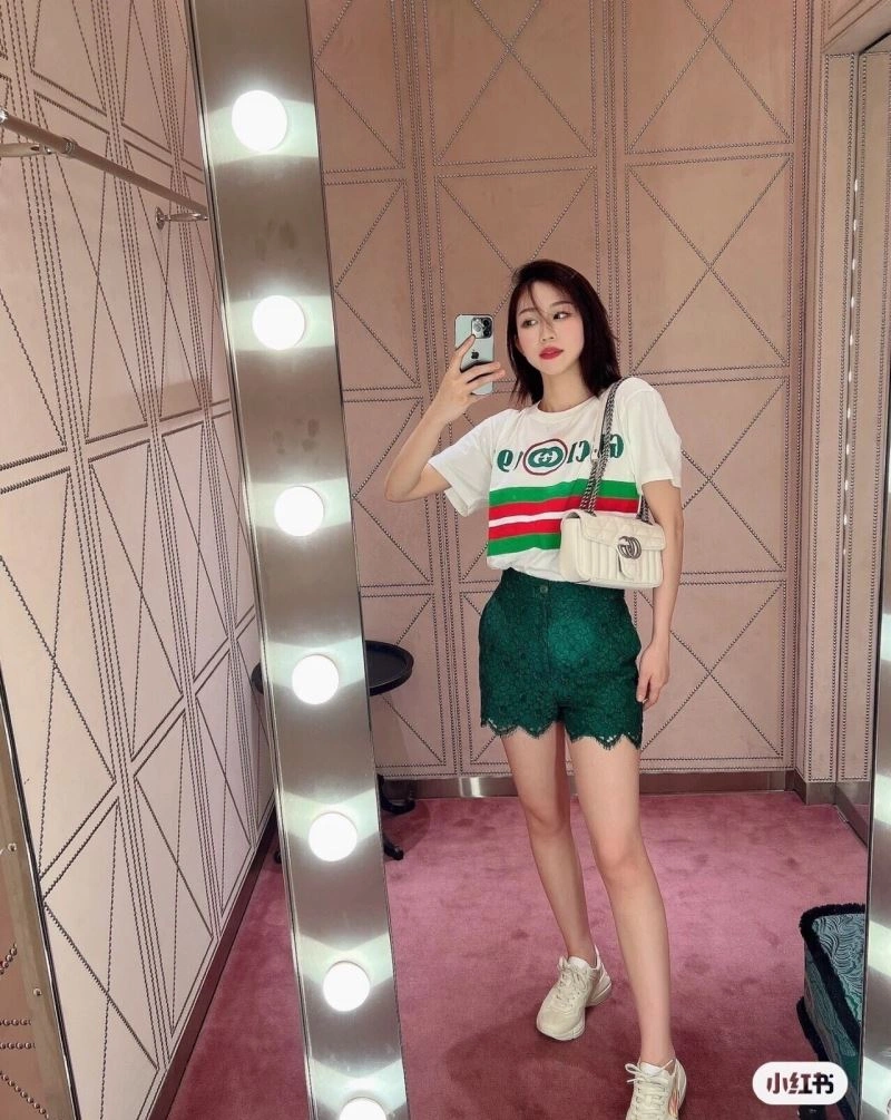 Bold Gucci T-Shirts 128276