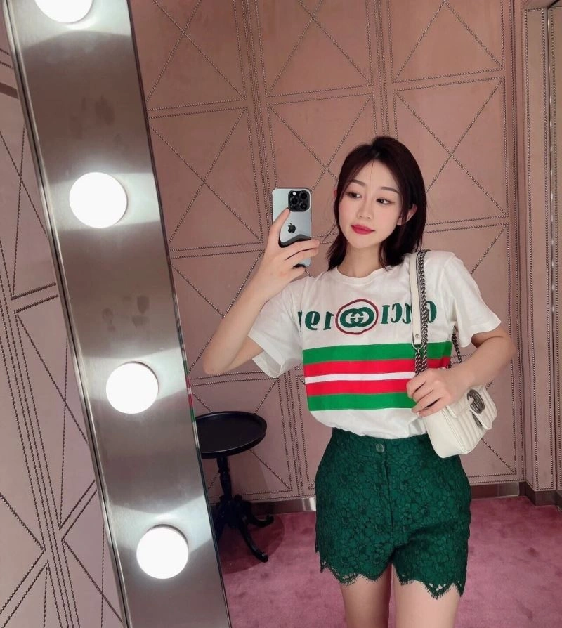 Bold Gucci T-Shirts 128276