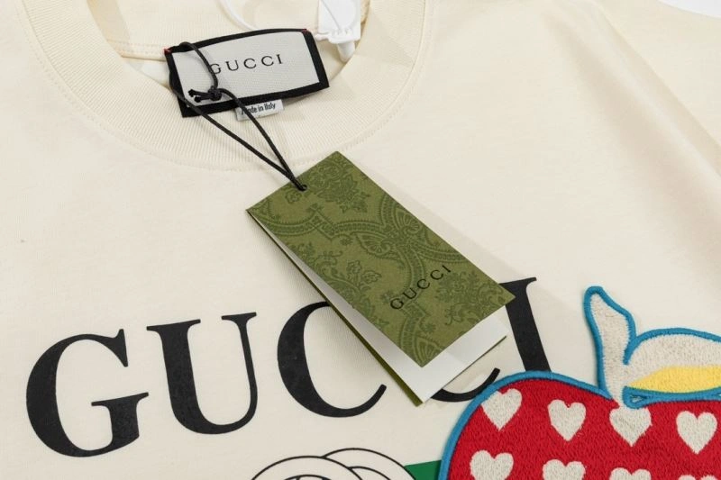 Gucci T-Shirts Breathable 128245