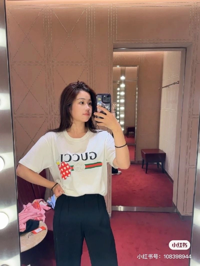 Gucci T-Shirts Breathable 128245