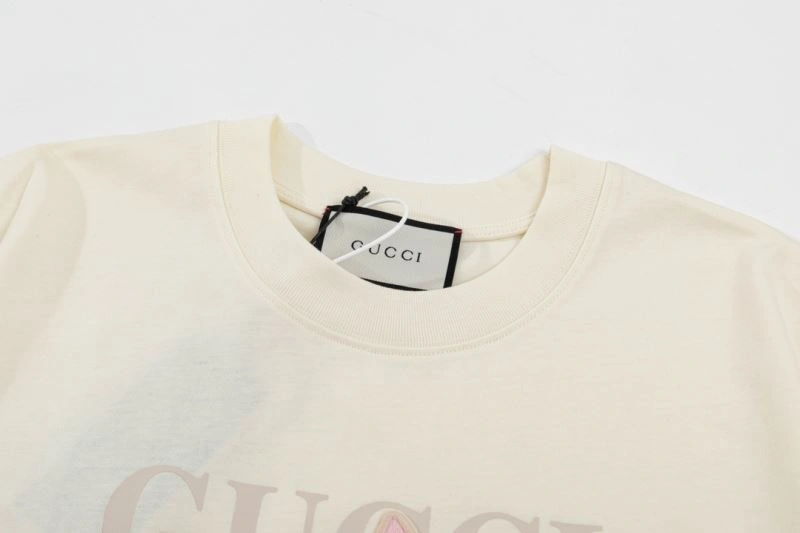 Gucci T-Shirts Comfortable 128247