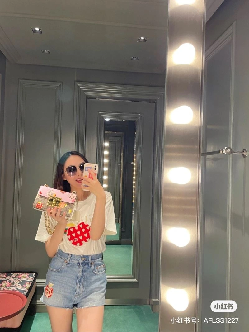 Gucci T-Shirts Comfortable 128247