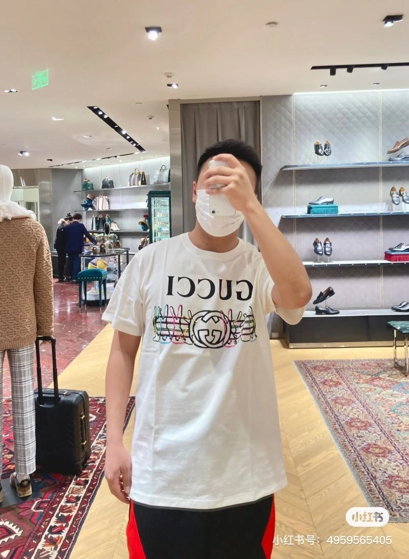 Sophisticated Gucci T-Shirts 128234