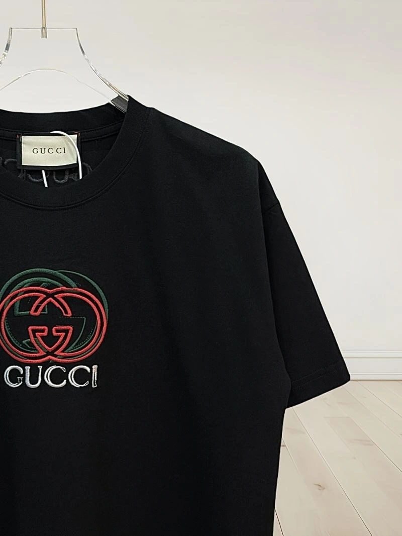 Gucci T-Shirts FashionForward 128194