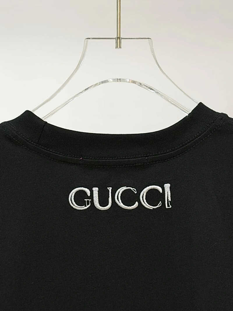 Gucci T-Shirts FashionForward 128194