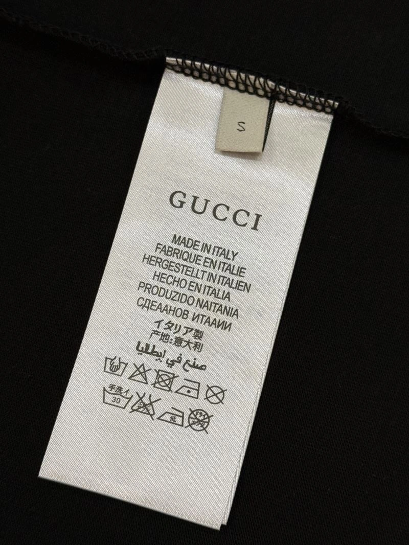 Gucci T-Shirts FashionForward 128194