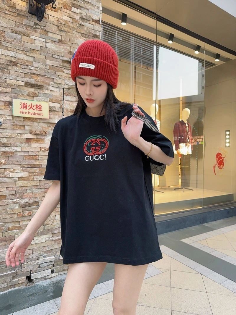 Gucci T-Shirts FashionForward 128194