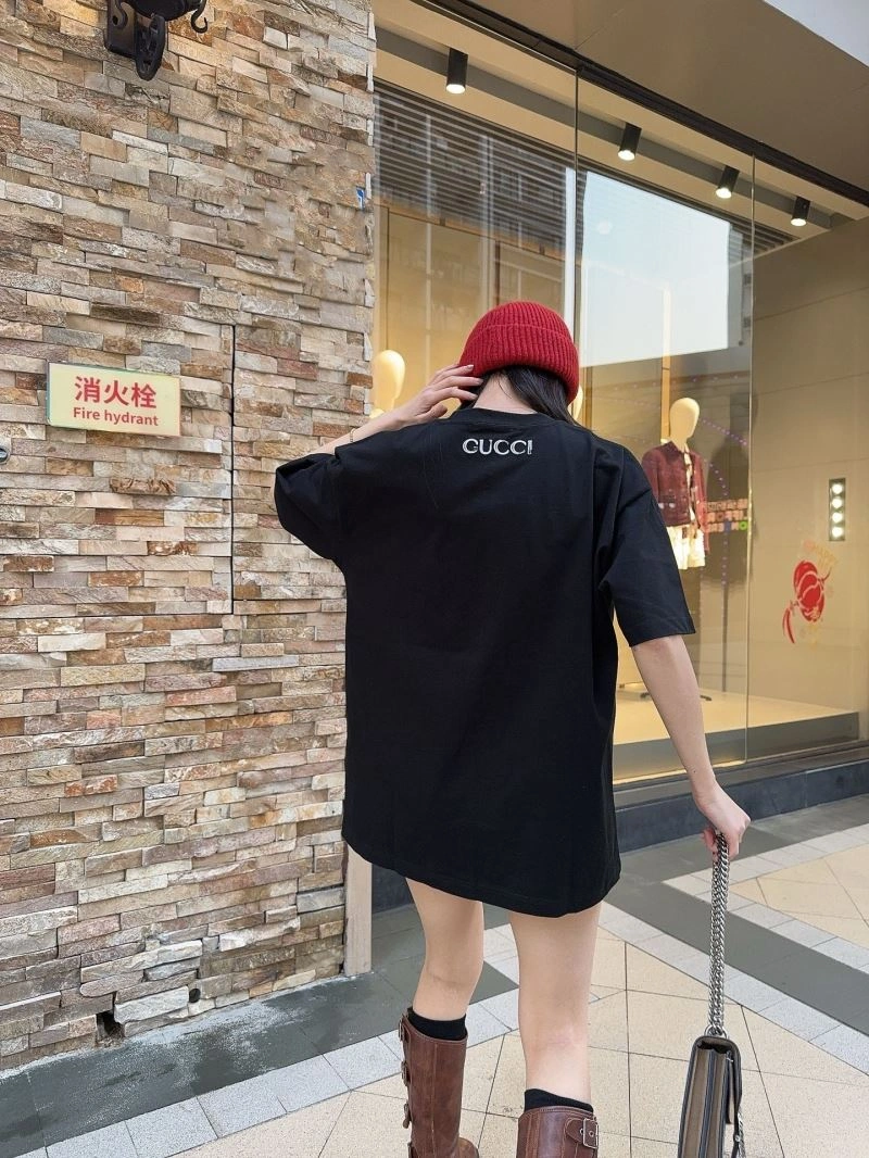 Gucci T-Shirts FashionForward 128194