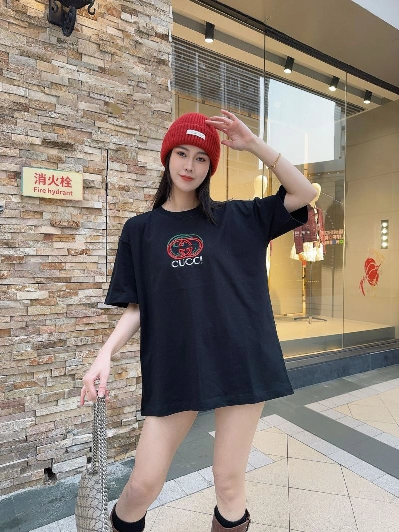 Gucci T-Shirts FashionForward 128194
