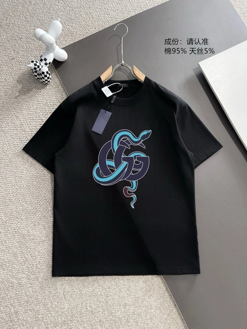Lightweight Gucci T-Shirts 124987