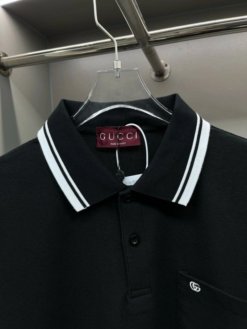 Versatile Gucci T-Shirts 128739