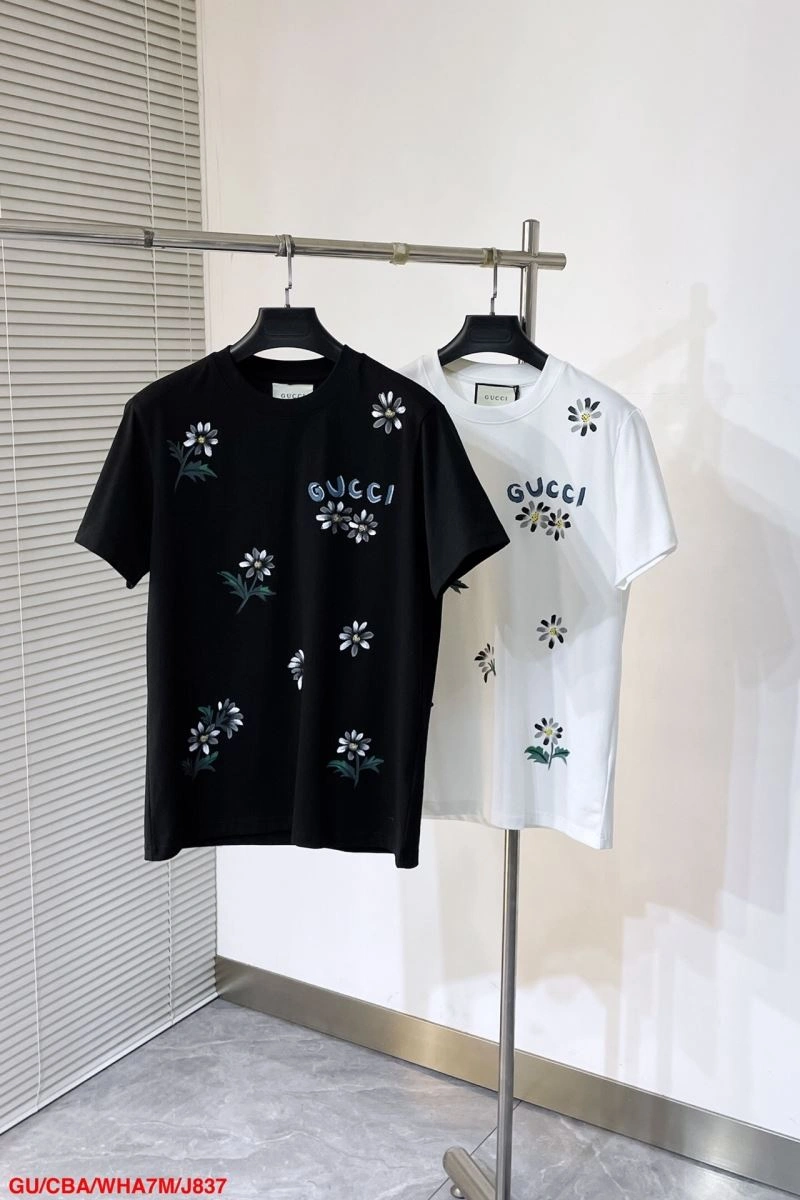 ComfortFit Gucci T-Shirts 128752