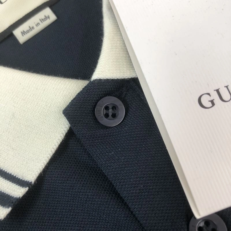 Compact Gucci T-Shirts 128723