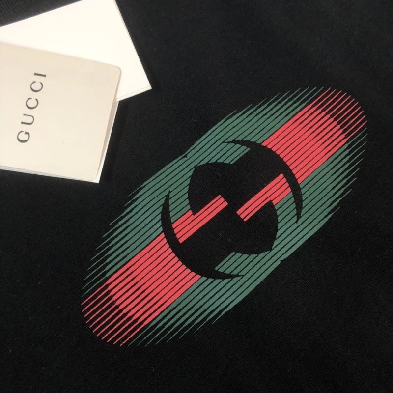 Versatile Gucci T-Shirts 128702
