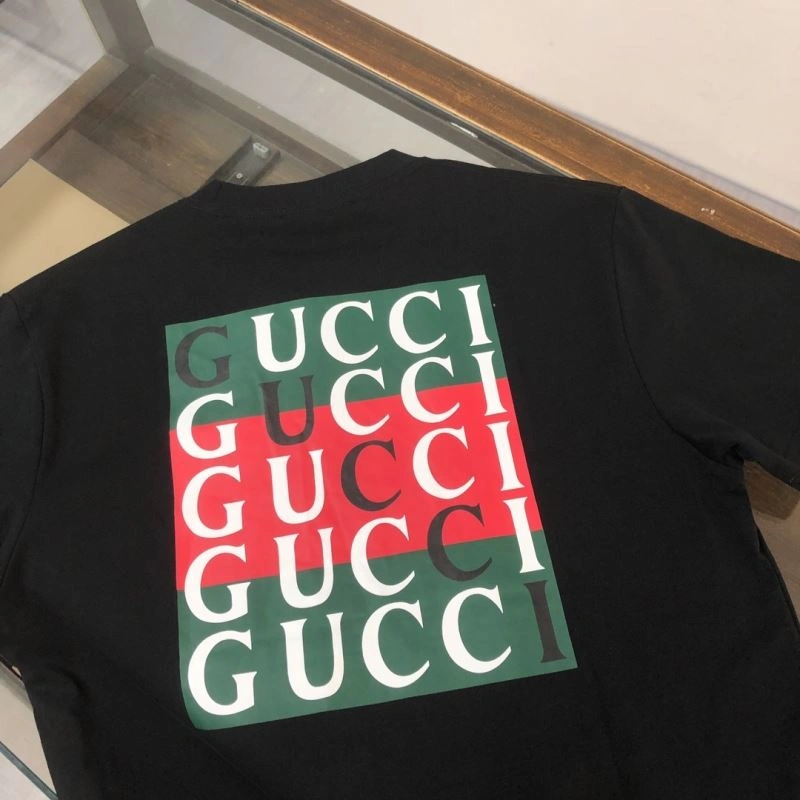 Versatile Gucci T-Shirts 128702