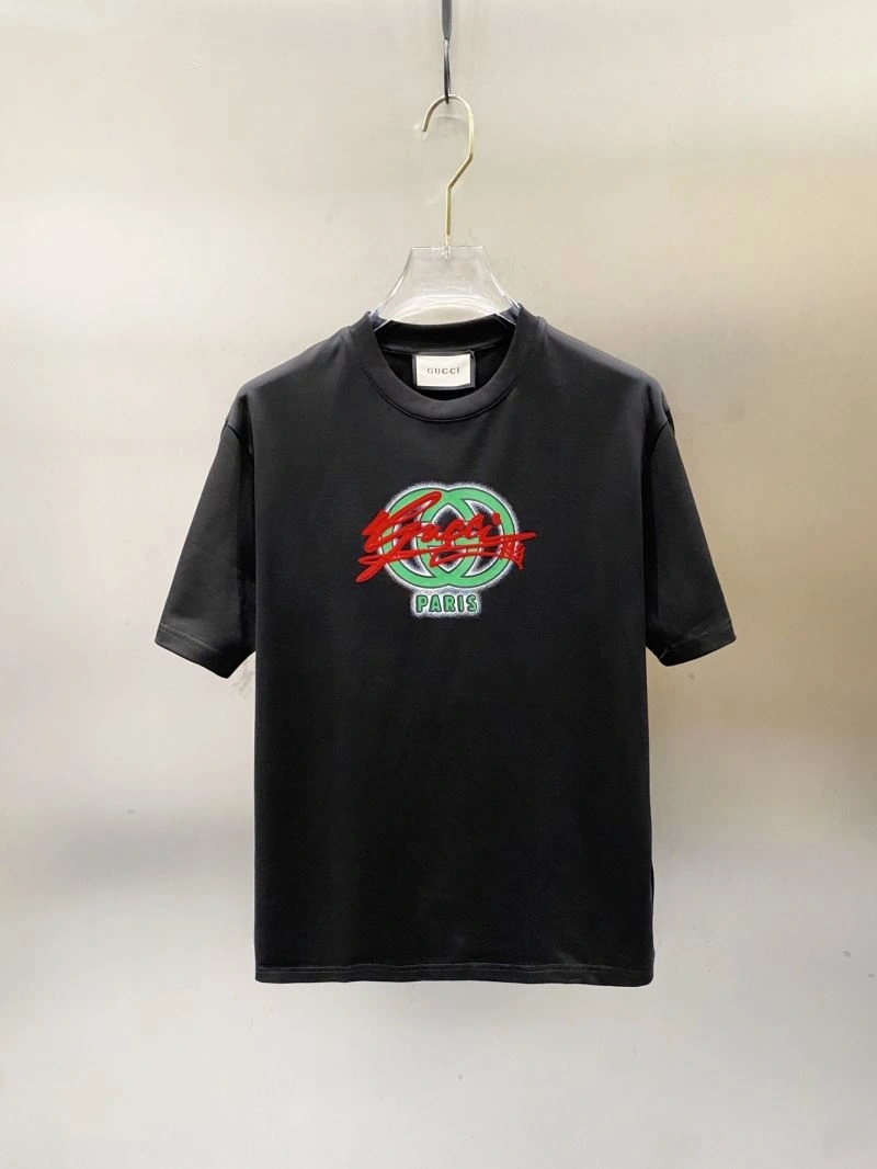 Seasonal Gucci T-Shirts 127942