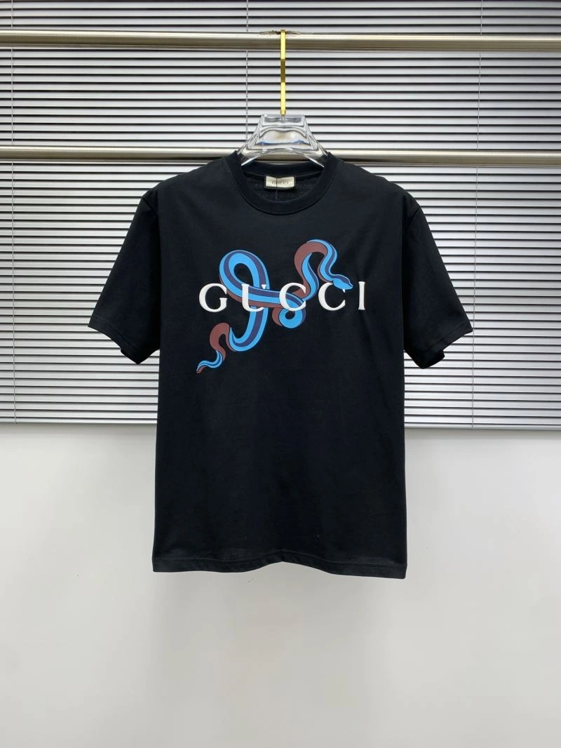 Vibrant Gucci T-Shirts 127916