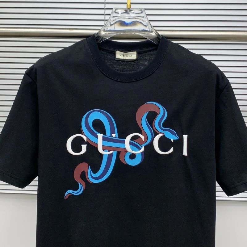 Vibrant Gucci T-Shirts 127916