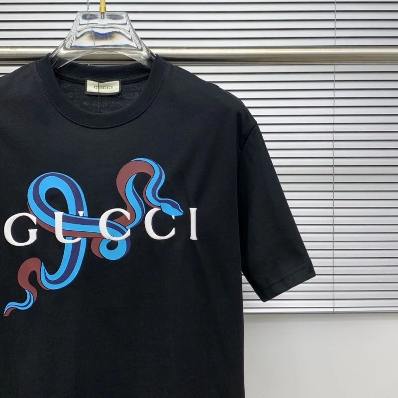 Vibrant Gucci T-Shirts 127916