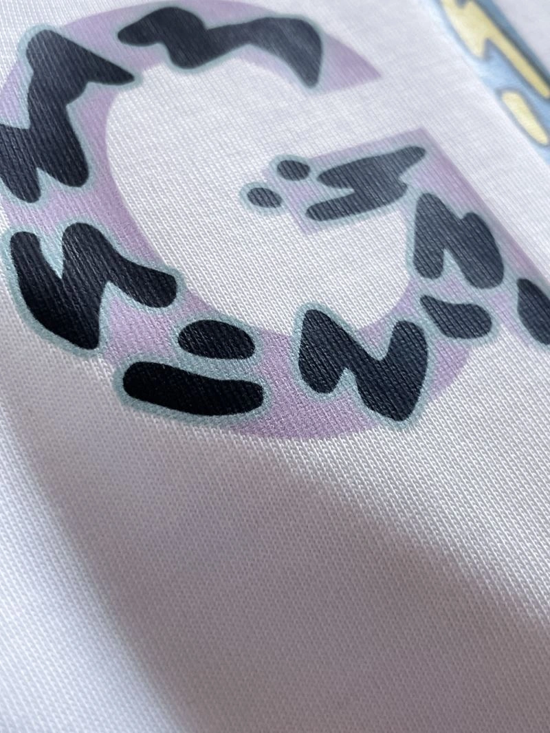 WellDesigned Gucci T-Shirts 127899