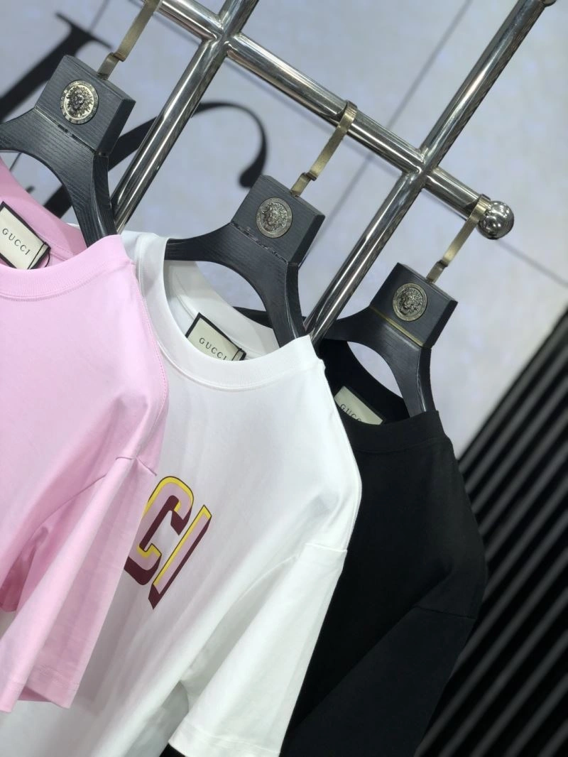 Gucci T-Shirts Youthful 127893