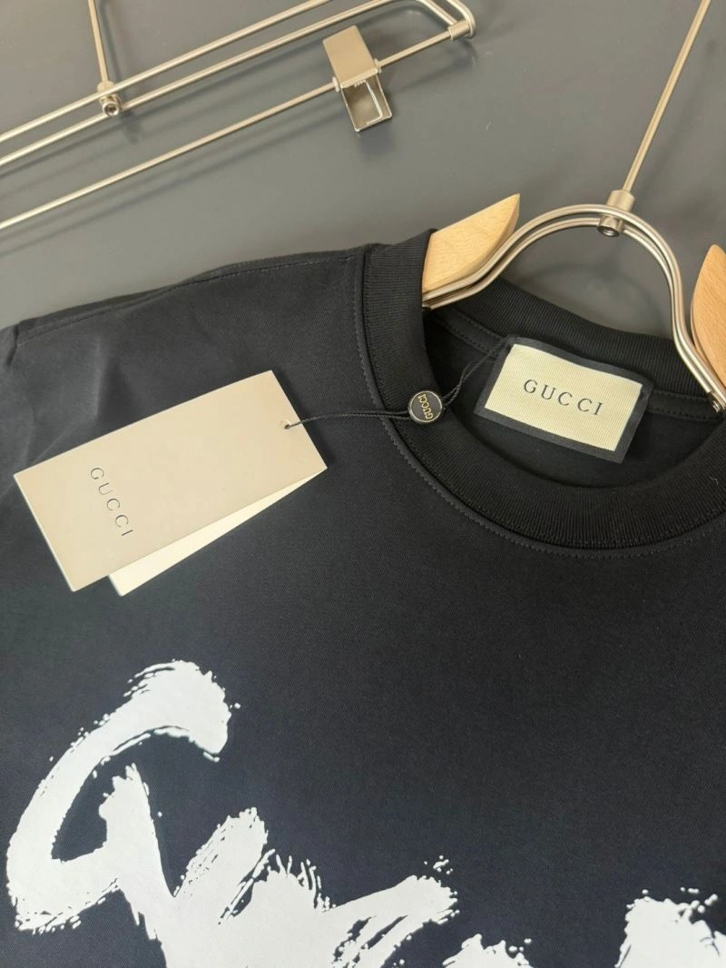 Gucci T-Shirts Chic 127870