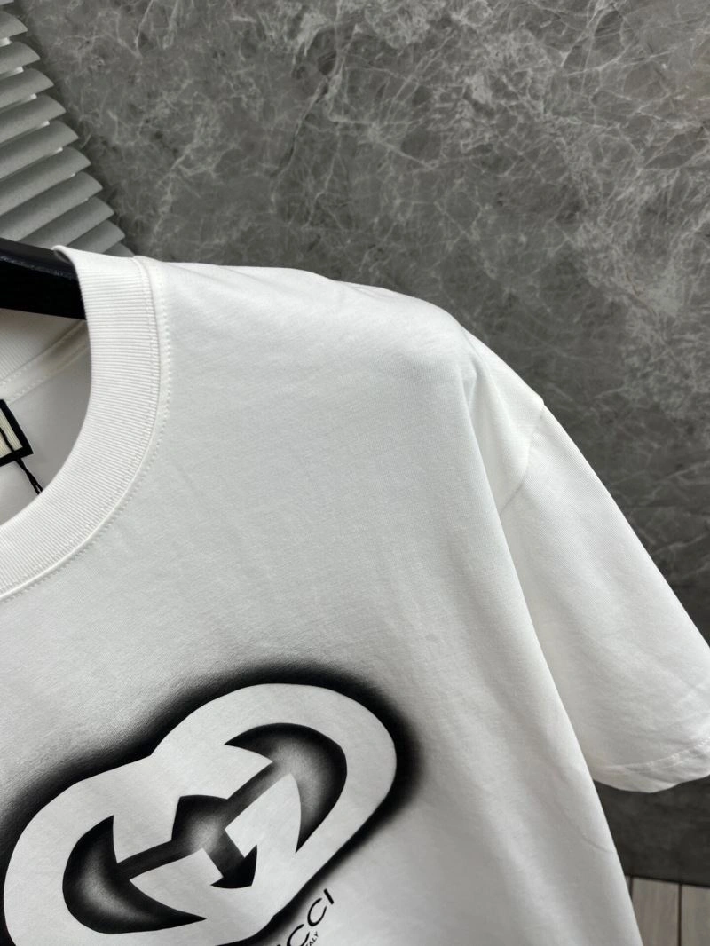 Gucci T-Shirts Snug 127846