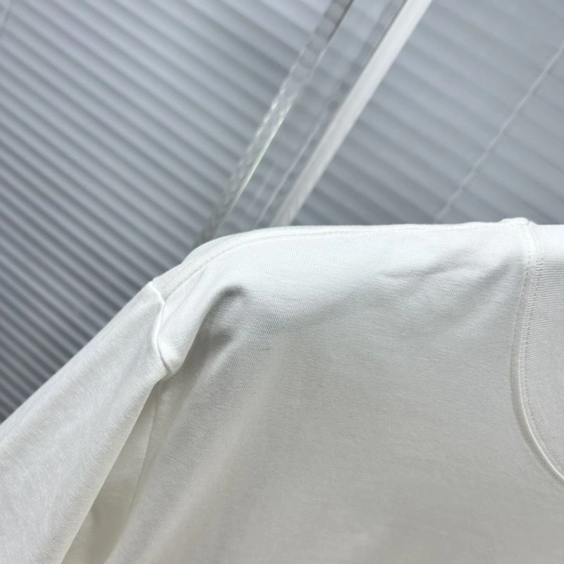 ModernLook Gucci T-Shirts 127874