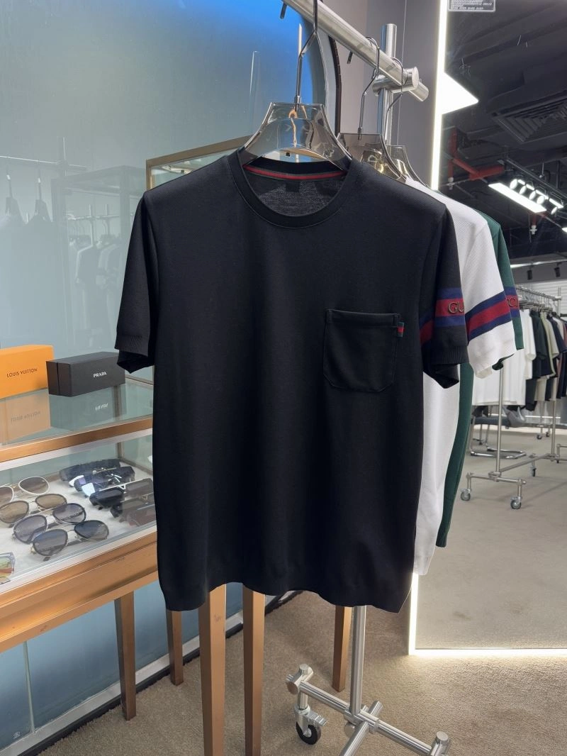 Lightweight Gucci T-Shirts 127824