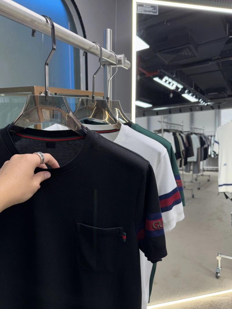 Lightweight Gucci T-Shirts 127824