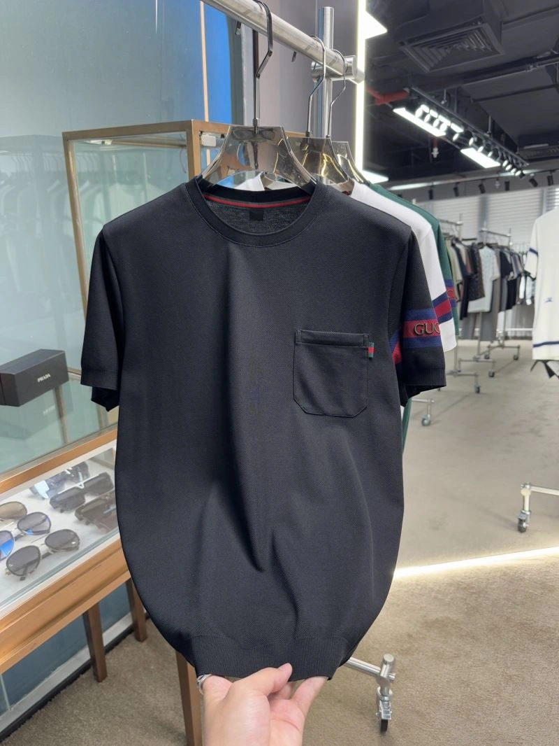 Lightweight Gucci T-Shirts 127824