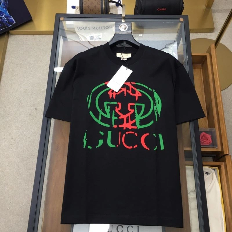 Effortless Gucci T-Shirts 127827