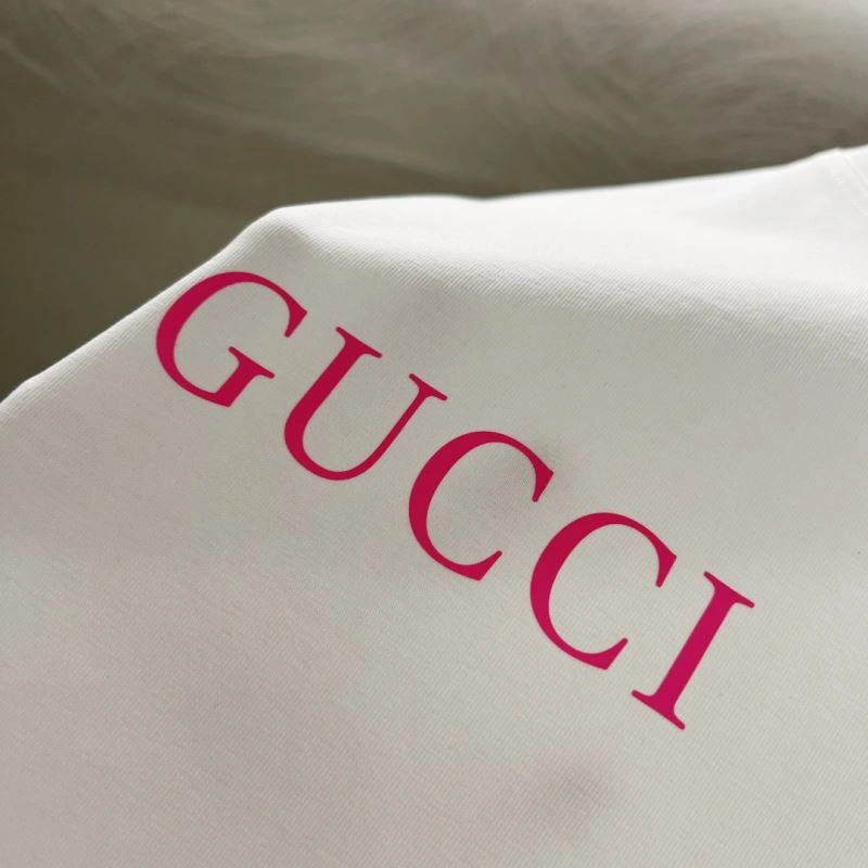 Gucci T-Shirts Flexible 127786