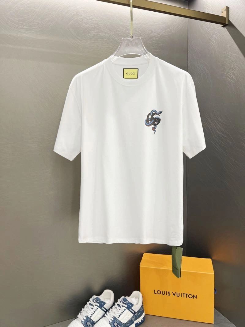 Sporty Gucci T-Shirts 127787