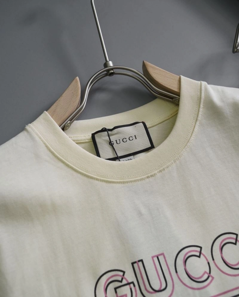 Gucci T-Shirts Elegant 127510
