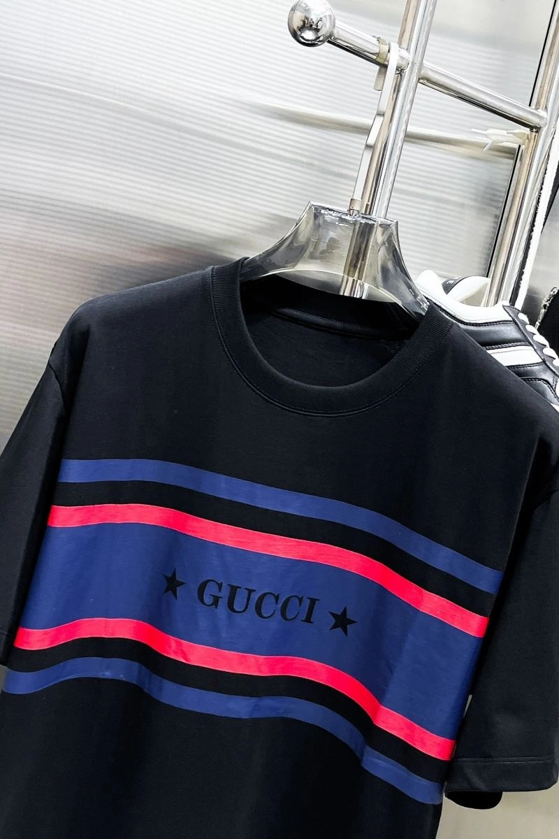 Gucci T-Shirts Sleek 127472