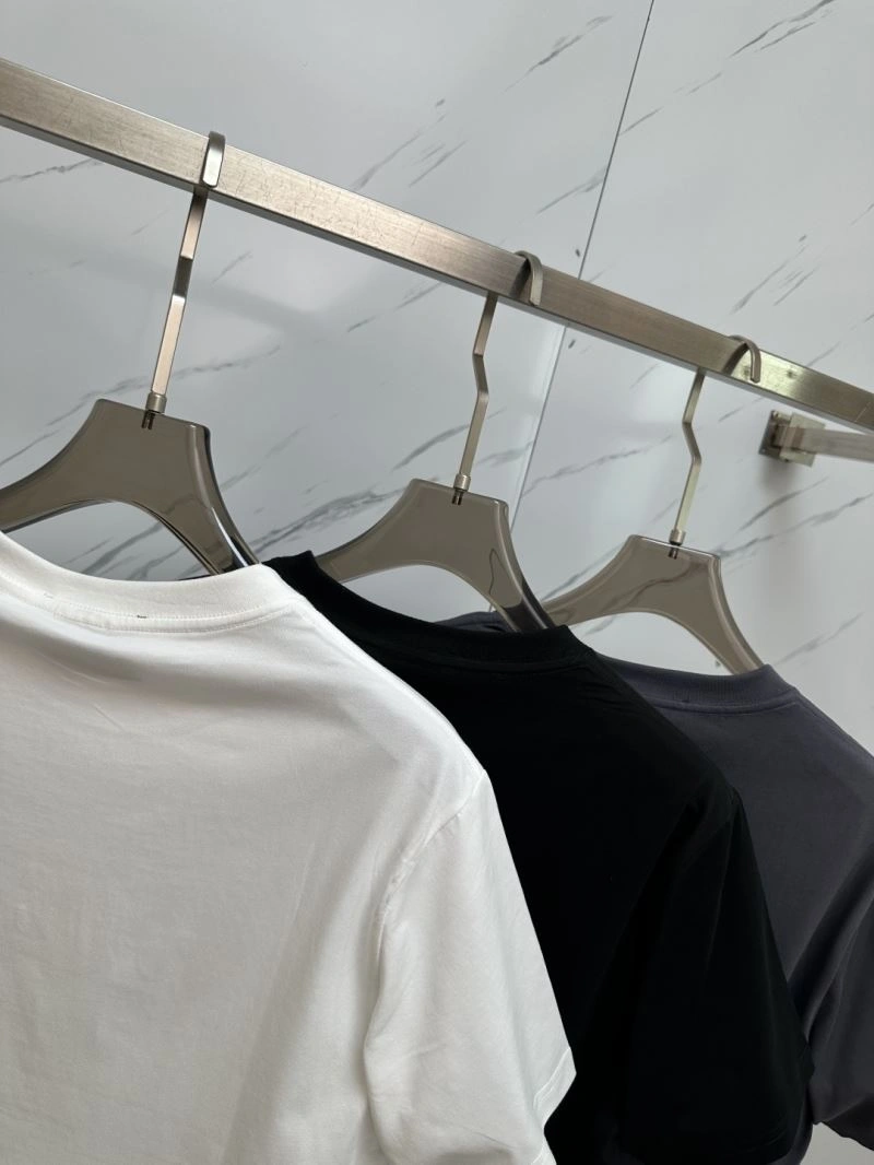 WeatherProof Gucci T-Shirts 127469
