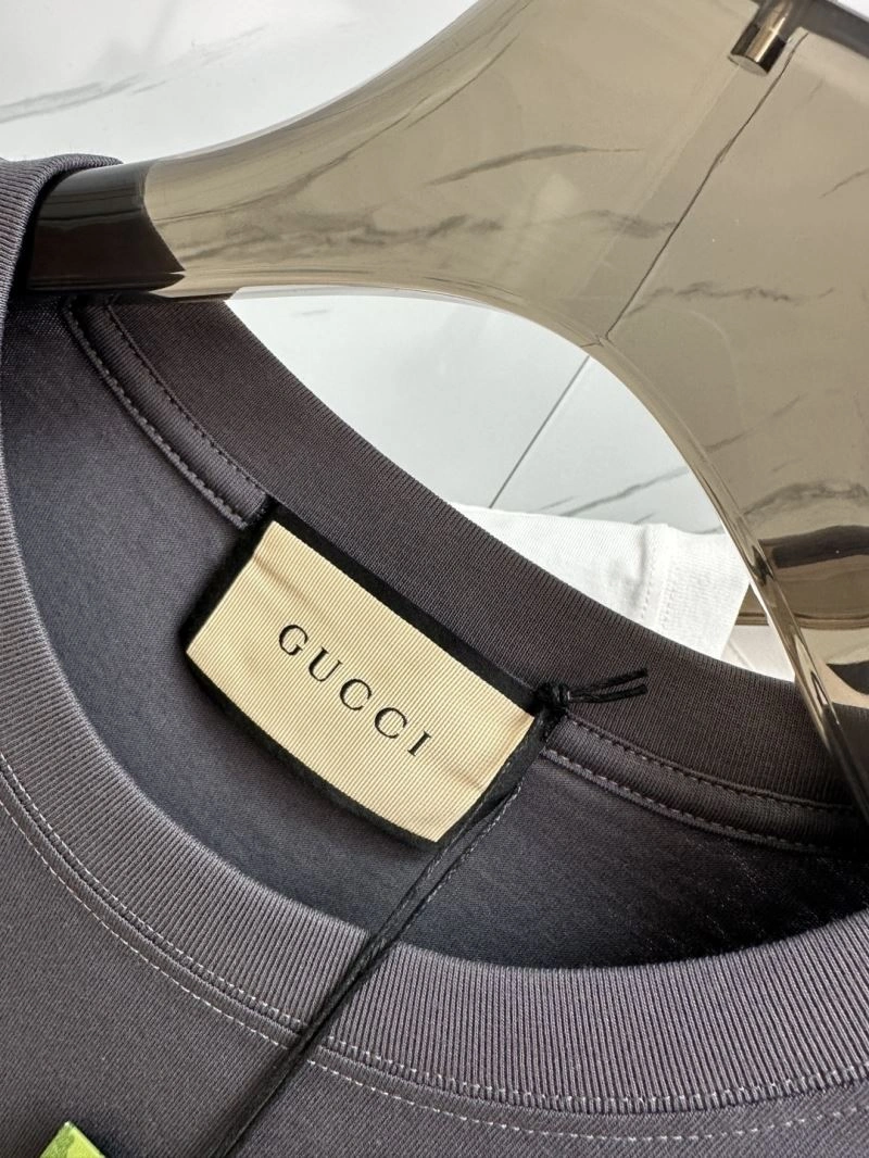 Gucci T-Shirts Chic 127477
