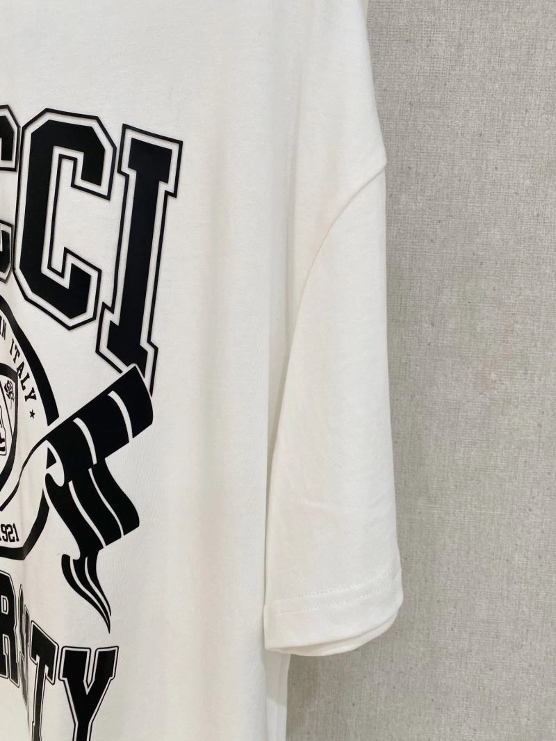 Gucci T-Shirts Durable 127460