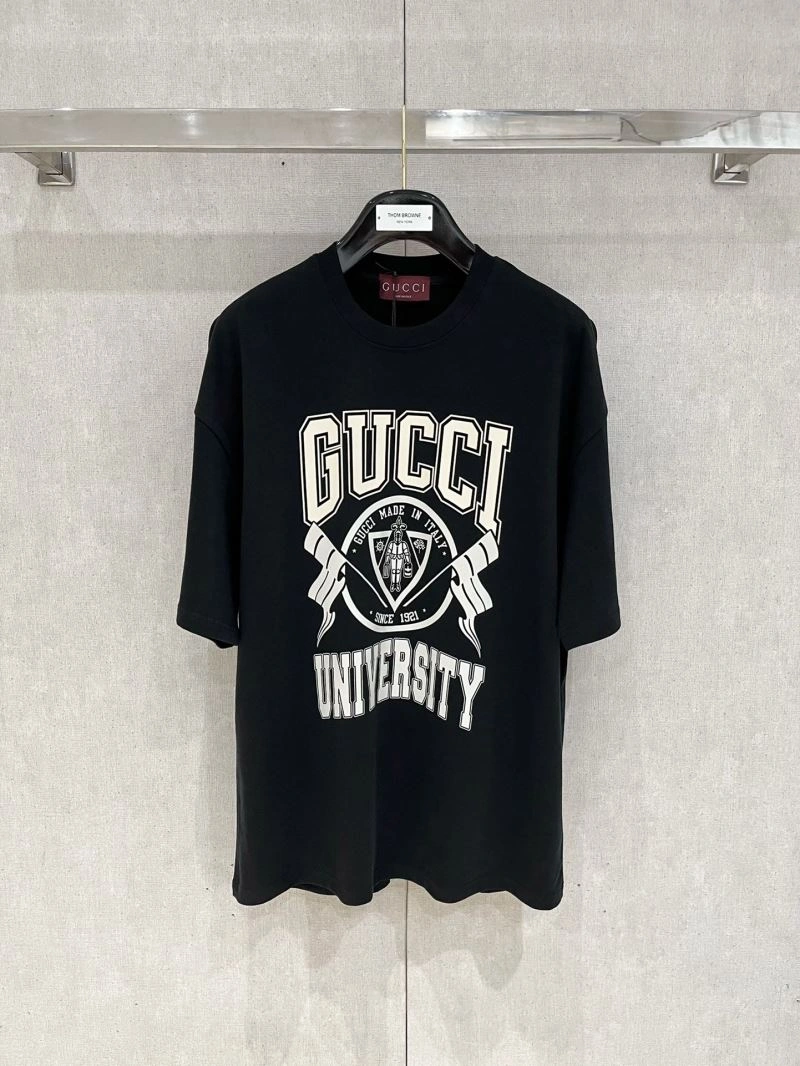Sleek Gucci T-Shirts 127459