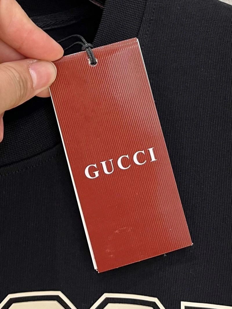 Sleek Gucci T-Shirts 127459