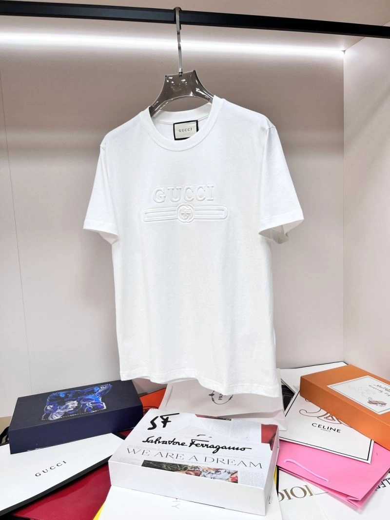 Gucci T-Shirts WellDesigned 127446
