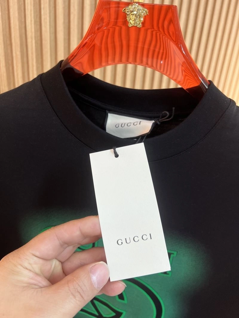 Gucci T-Shirts Versatile 127438