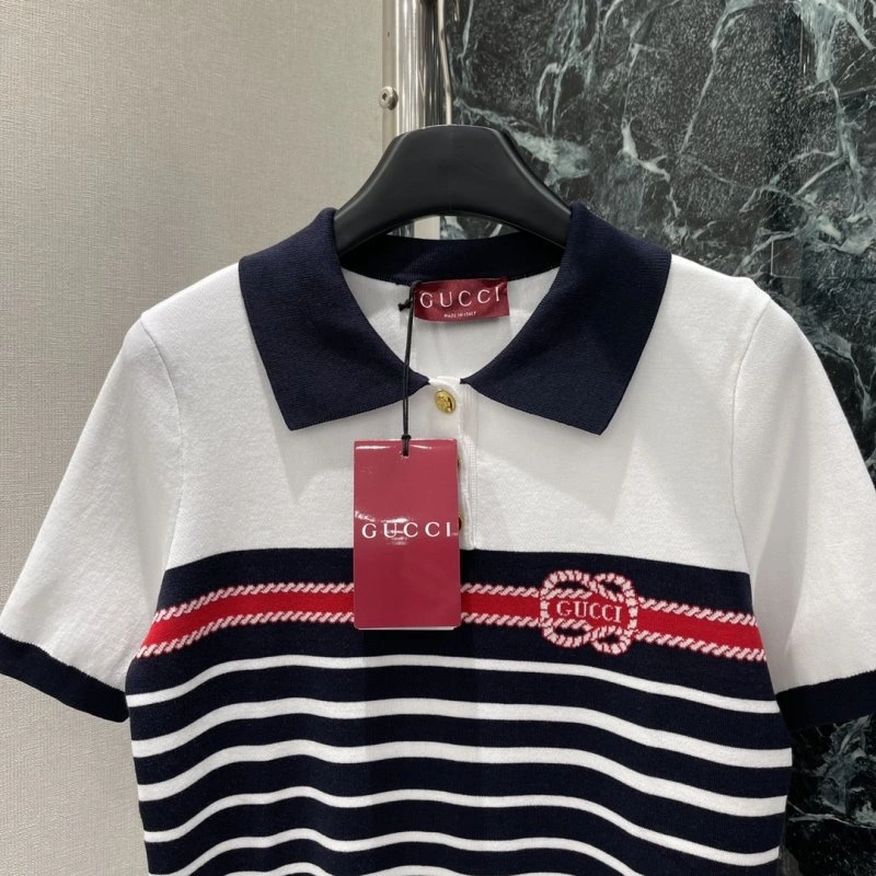 Seasonal Gucci T-Shirts 124621
